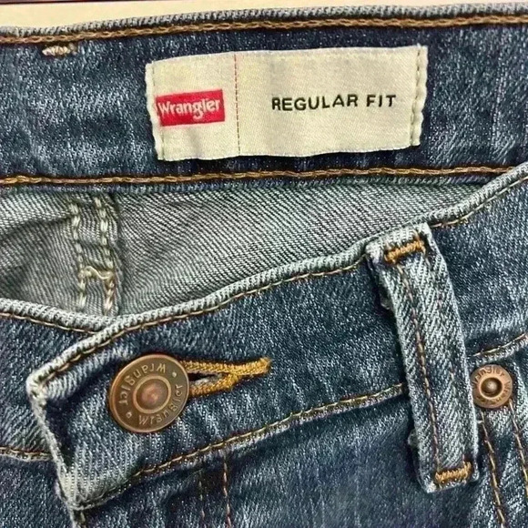 Wrangler Men's Jeans Regular Fit Straight Mid Wash Blue Denim Cotton Size 34X29 - Picture 6 of 6